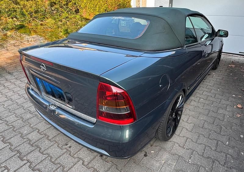 Gebraucht Opel Astra Cabriolet 101 PS (74 kW) 2001 Grün Cabrio