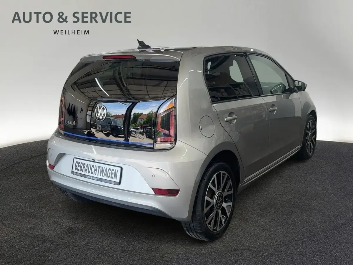 Gebraucht VW e-up! Style 61 kW (83 PS) 2022 Kleinwagen