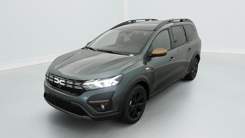 Neu Dacia Jogger 101 PS (74 kW) 2025 Vert cedre Van / Kleinbus