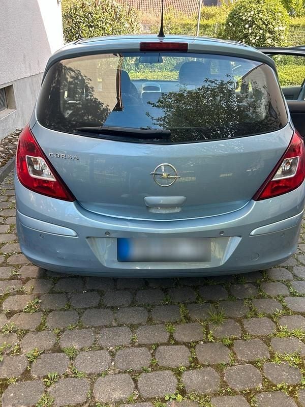 Usado Opel Corsa 80 HP (58 kW) 2009 Azul Citadino
