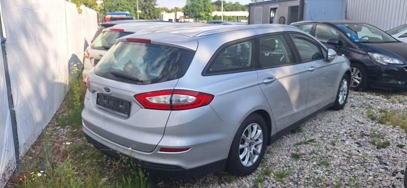 Gebraucht Ford Mondeo Business Edition 150 PS (110 kW) 2016 Silber Limousine