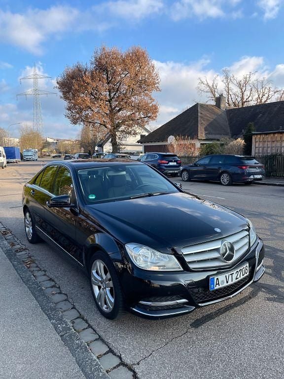 Schwarz Gebraucht 2012 Mercedes C220 Limousine | 7.500 € (Guter Preis) - Bild 1/4