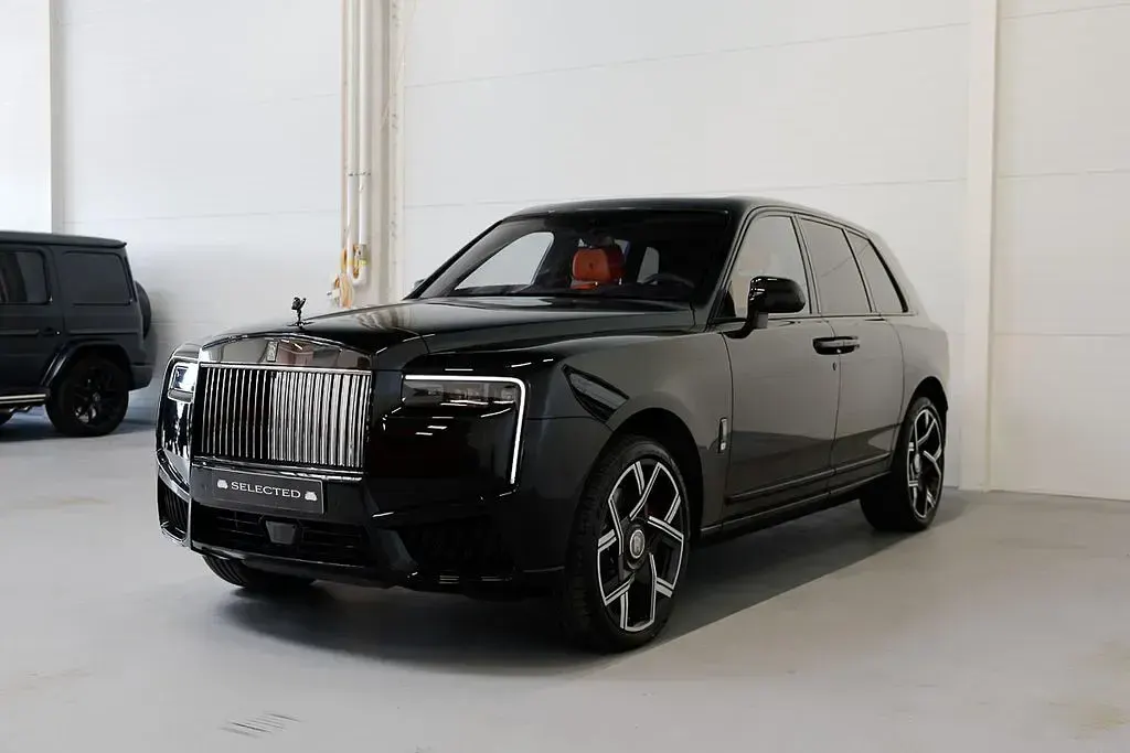 Neu Rolls Royce Cullinan 600 PS (441 kW) 2026 Schwarz SUV