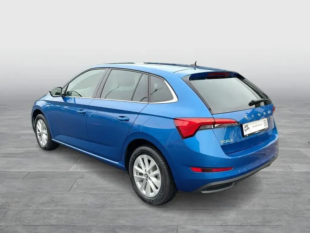 Gebraucht Skoda Scala Selection 150 PS (110 kW) 2023 Raceblau metallic Kleinwagen