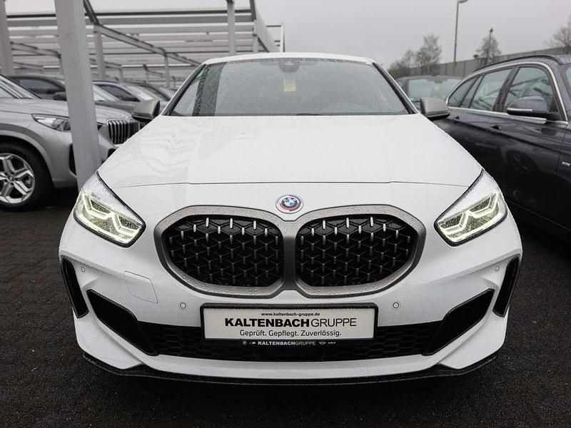 Gebraucht BMW 135 Performance 306 PS (225 kW) 2022 Alpinweiss iii Kleinwagen