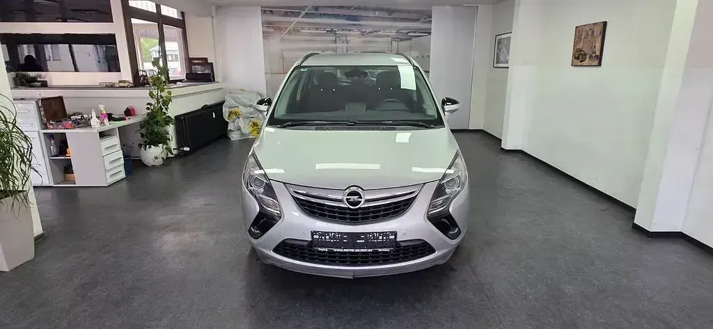 Gebraucht Opel Zafira Tourer drive 150 PS (110 kW) 2016 Silber Van / Kleinbus