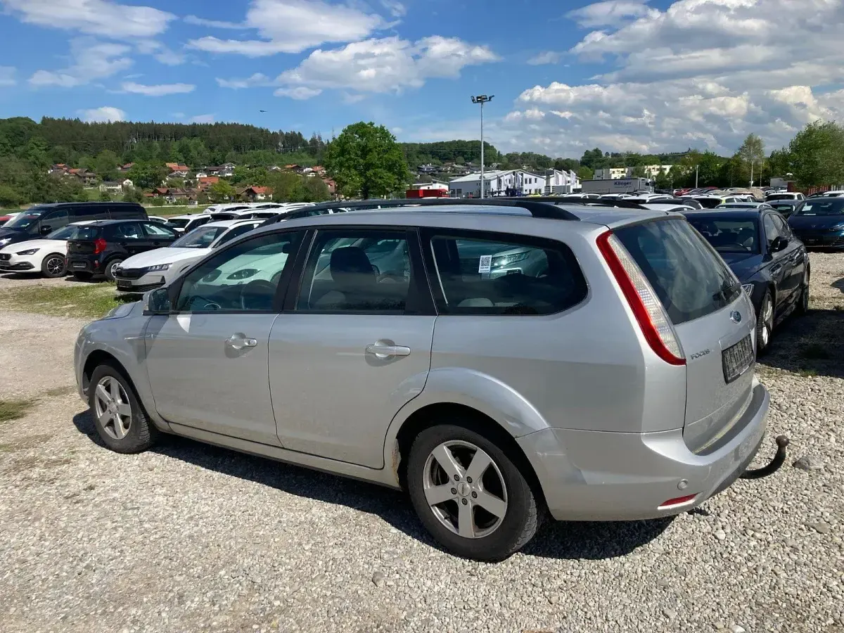 Brugt Ford Focus 101 HK (74 kW) 2009 Sølv Stationcar