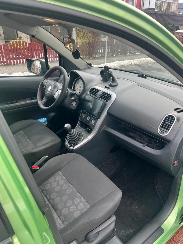 Gebraucht Suzuki Splash 86 PS (63 kW) 2009 Grün Kleinwagen