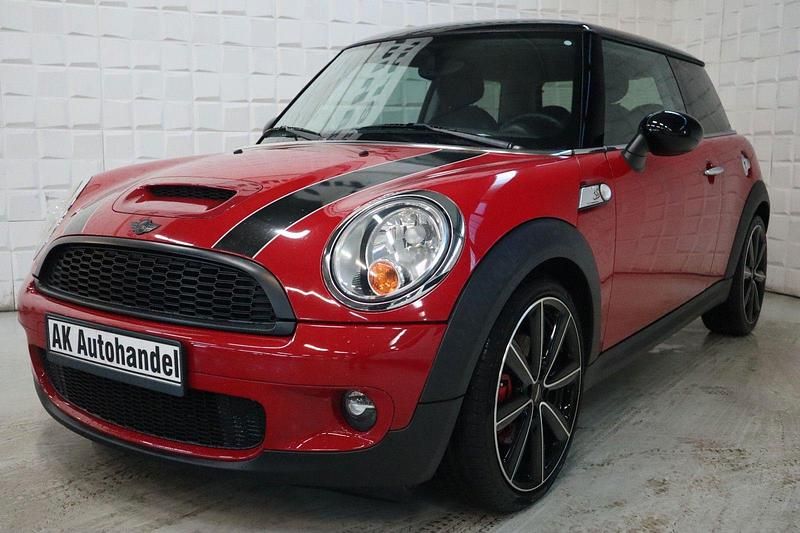 Rot Gebraucht 2010 Mini Cooper Kleinwagen | 6.490 € (Etwas zu teuer) - Bild 1/4