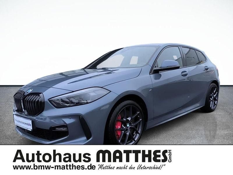 Grau Gebraucht 2024 BMW 120 Comfort Edition Kleinwagen | 37.250 € - Bild 1/4