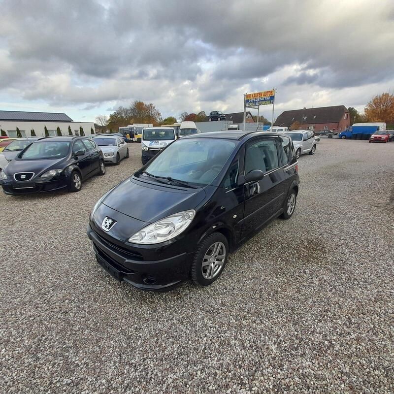 Gebraucht Peugeot 1007 73 PS (53 kW) 2006 Schwarz Van / Kleinbus