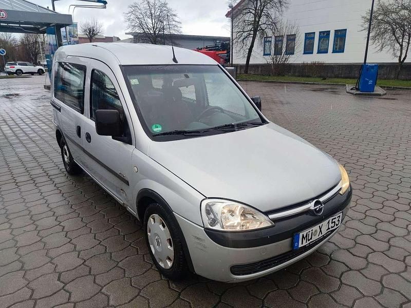 Second-hand Opel Combo 87 CP (63 kW) 2002 Argintiu Monovolum
