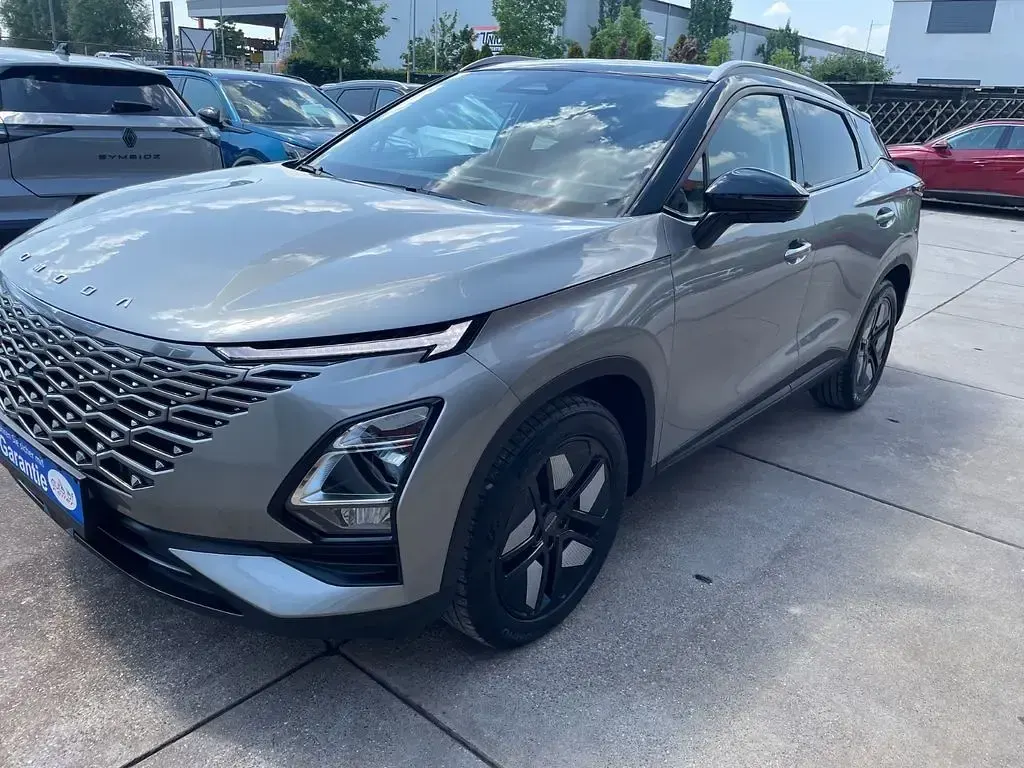 Gebraucht Omoda 5 147 PS (108 kW) 2025 Grau SUV