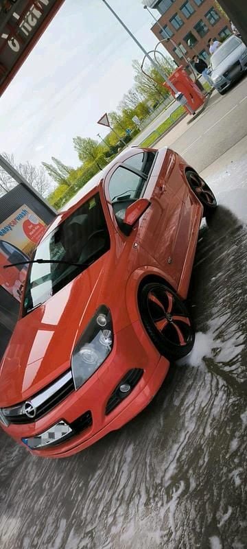 Gebraucht Opel Astra GTC 200 PS (147 kW) 2006 Rot Coupé