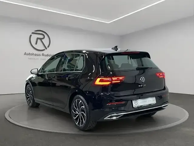Gebraucht VW Golf VIII Edition 150 PS (110 kW) 2019 Schwarz Limousine