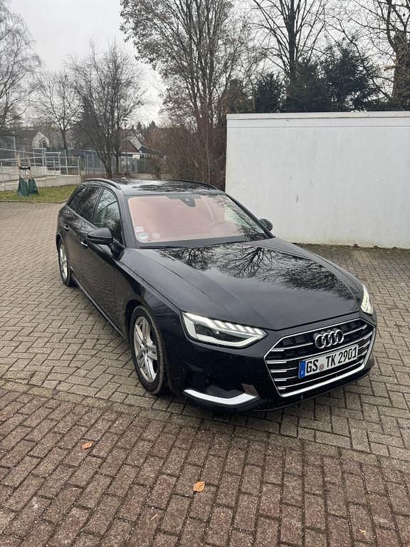 Gebraucht Audi A4 Advanced 190 PS (139 kW) 2020 Schwarz Kombi
