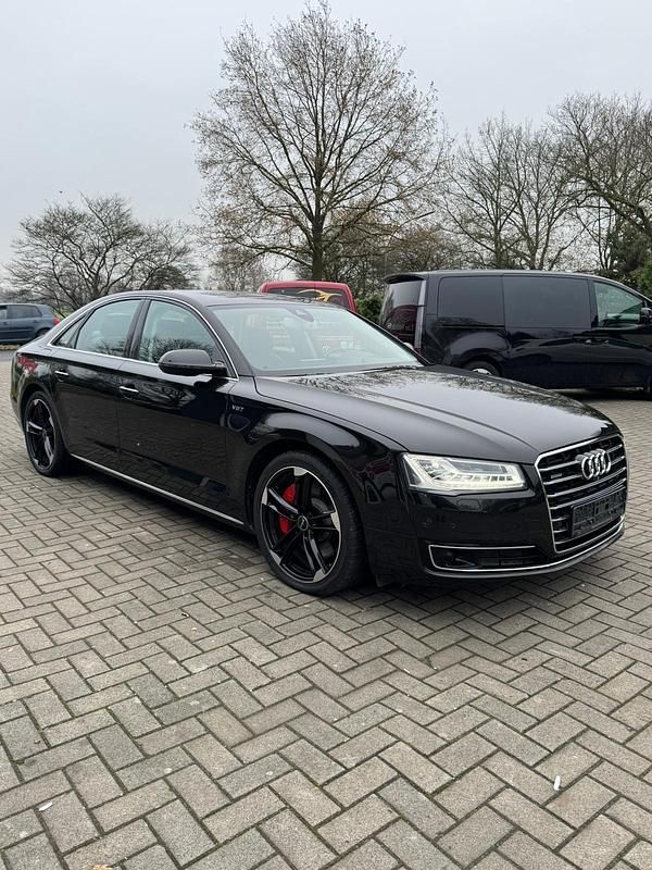 Braun Gebraucht 2013 Audi A8 Limousine | 24.999 € (Etwas zu teuer) - Bild 1/4