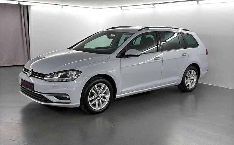 Gebraucht VW Golf VII Comfortline 125 PS (91 kW) 2017 Silber Kombi