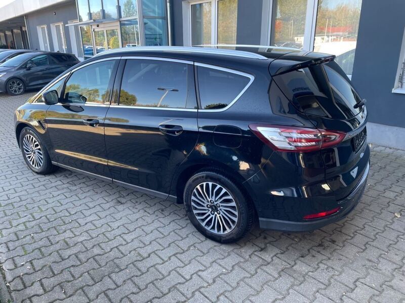 Gebraucht Ford S-MAX Titanium 150 PS (110 kW) 2019 Schwarz Van / Kleinbus