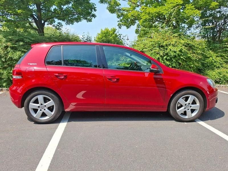 Gebraucht VW Golf VI 160 PS (117 kW) 2011 Rot Kleinwagen