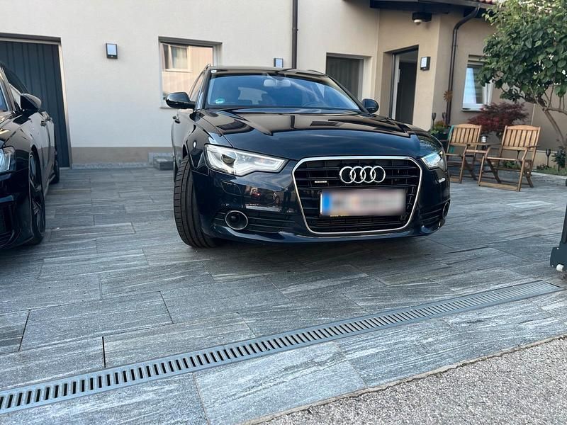Blau Gebraucht 2012 Audi A6 Comfort Van | 13.499 € (Fairer Preis) - Bild 1/4