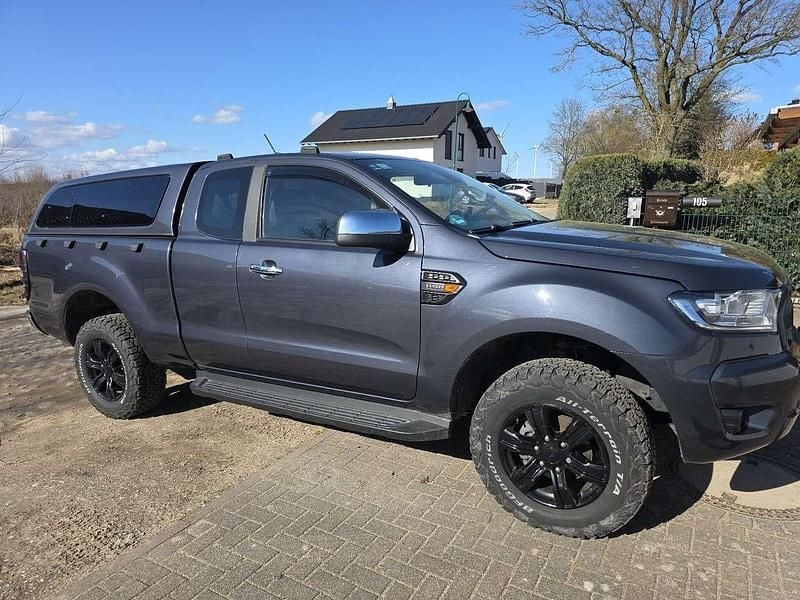 Gebraucht Ford Ranger XLT 170 PS (125 kW) 2022 Grau Pickup