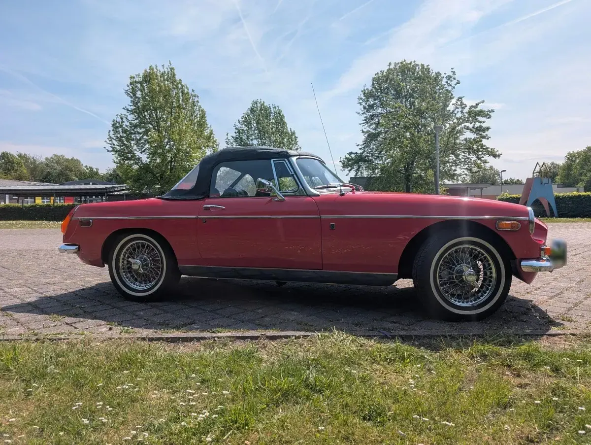 Gebraucht MG B 67 PS (49 kW) 1972 Rot Cabrio