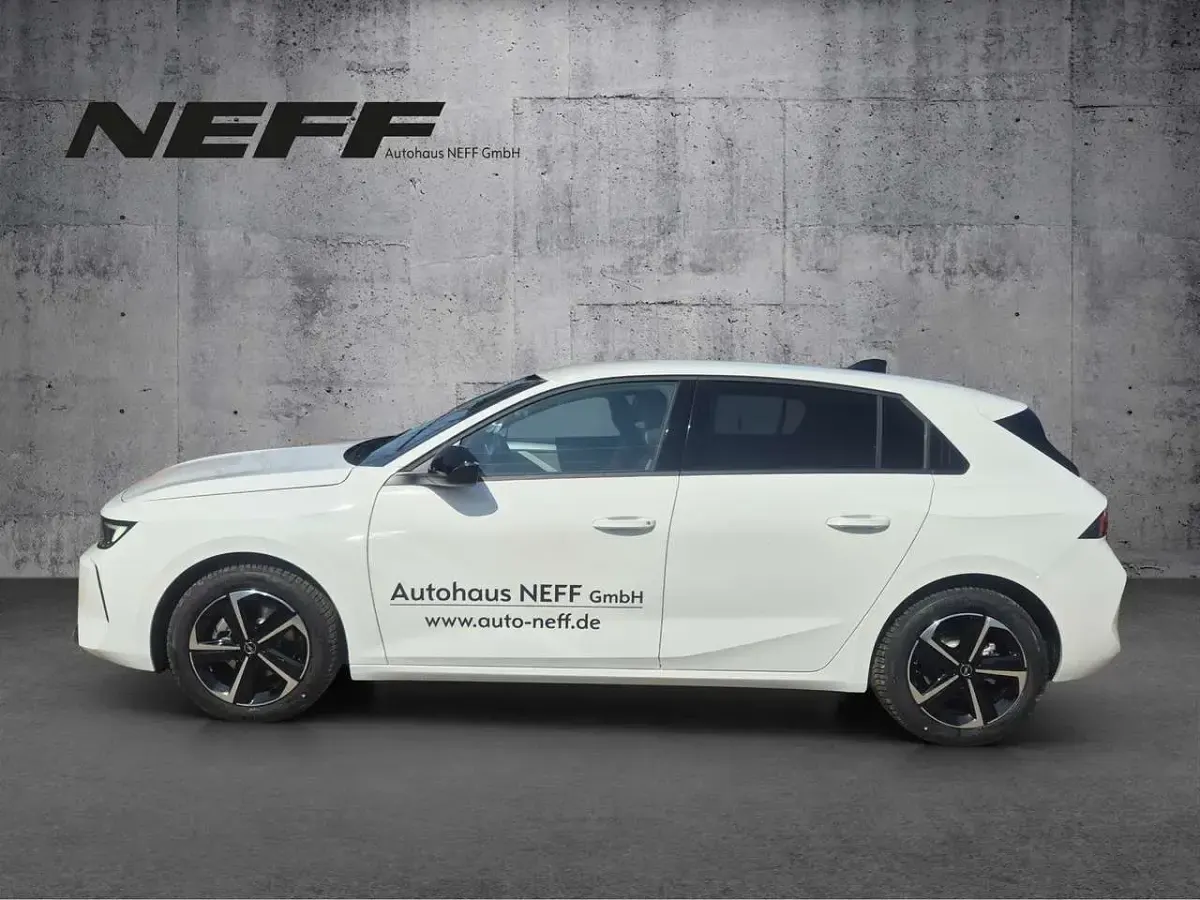Gebraucht Opel Astra Edition 131 PS (96 kW) 2025 Arktis weiß Limousine