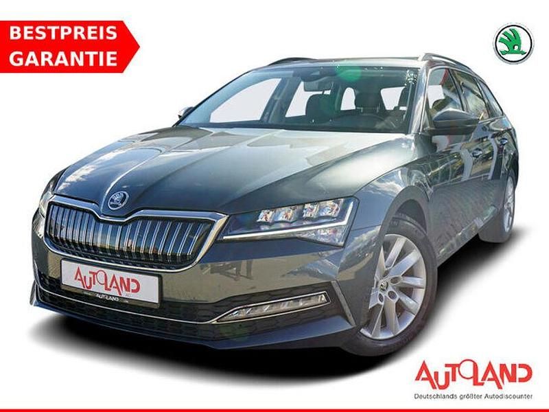 Grau Gebraucht 2020 Skoda Superb | 24.950 € - Bild 1/4