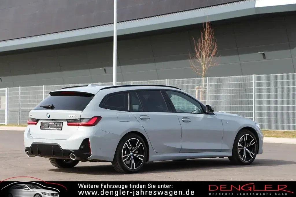 Gebraucht BMW 330 M Sport 245 PS (180 kW) 2025 Grau Kombi