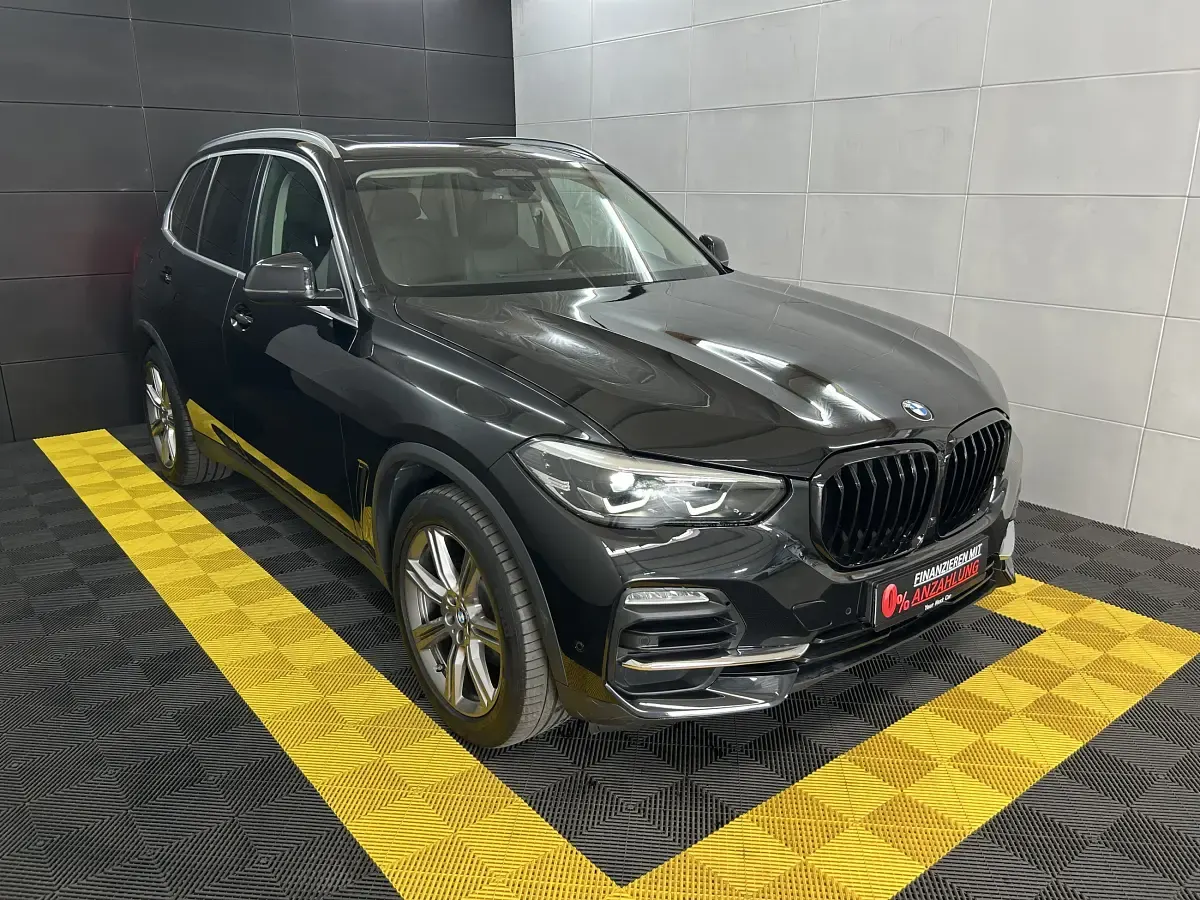 Gebraucht BMW X5 Sport Line 266 PS (195 kW) 2019 Black sapphire metallic SUV