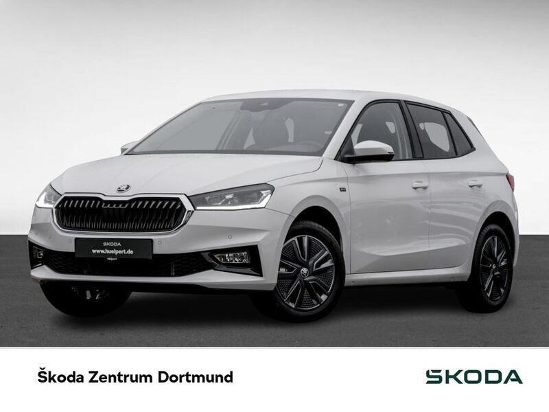 Candyweiss Gebraucht 2024 Skoda Fabia Drive Limousine | 23.395 € (Fairer Preis) - Bild 1/4