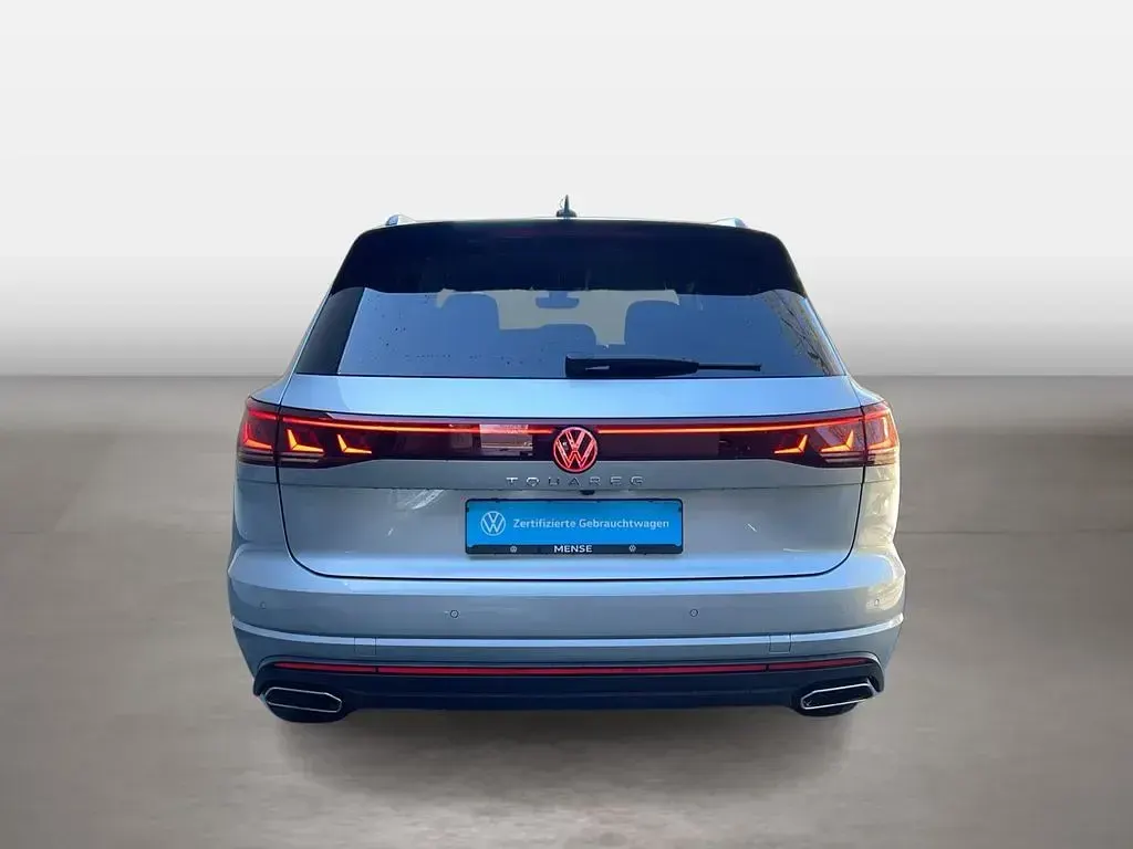 Gebraucht VW Touareg Elegance 286 PS (210 kW) 2025 Oyster silver SUV