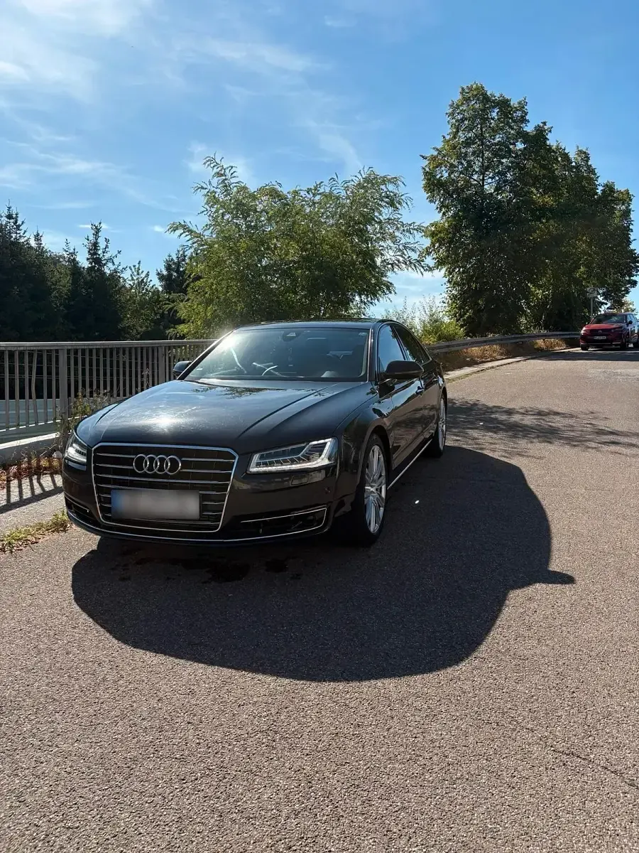 Gebraucht Audi A8L 265 PS (194 kW) 2014 Schwarz Limousine