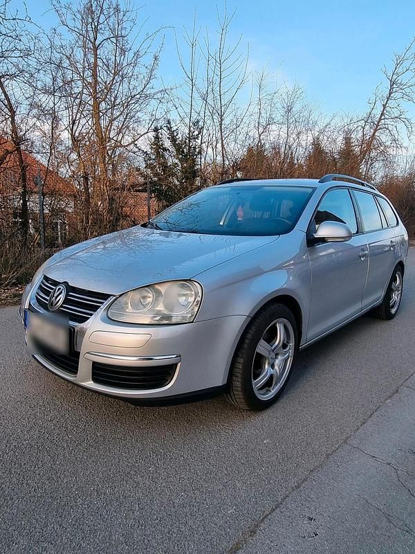 Gebraucht VW Golf V 105 PS (77 kW) 2009 Silber Kombi