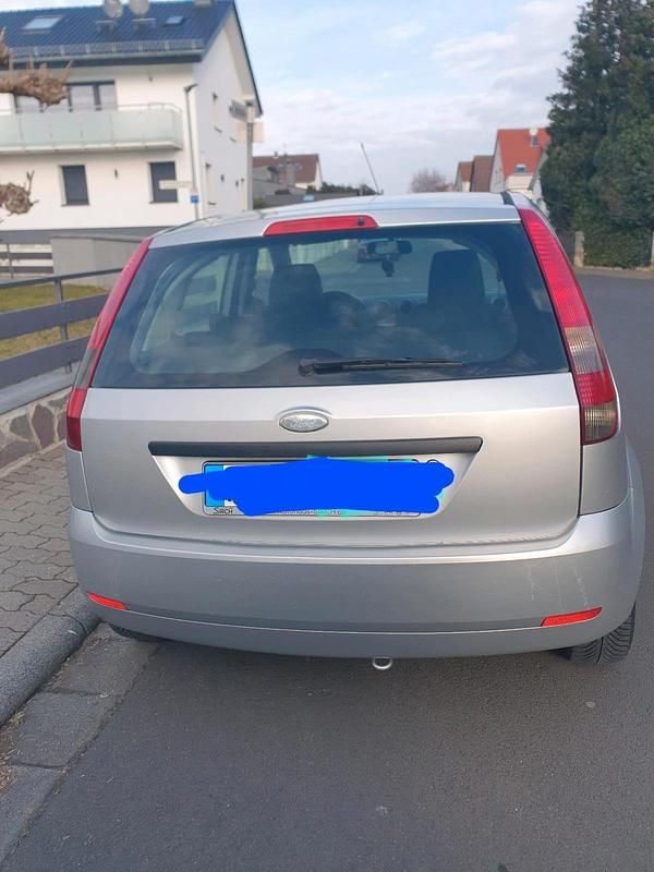 Gebraucht Ford Fiesta 80 PS (58 kW) 2005 Silber Kleinwagen