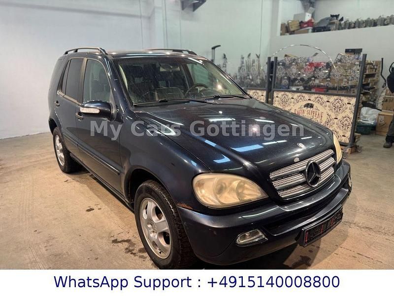 Gebraucht Mercedes ML270 163 PS (119 kW) 2003 Blau SUV