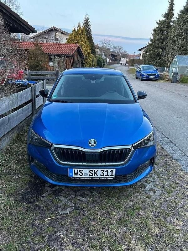 Gebraucht Skoda Scala Ambition 116 PS (85 kW) 2019 Blau Kleinwagen