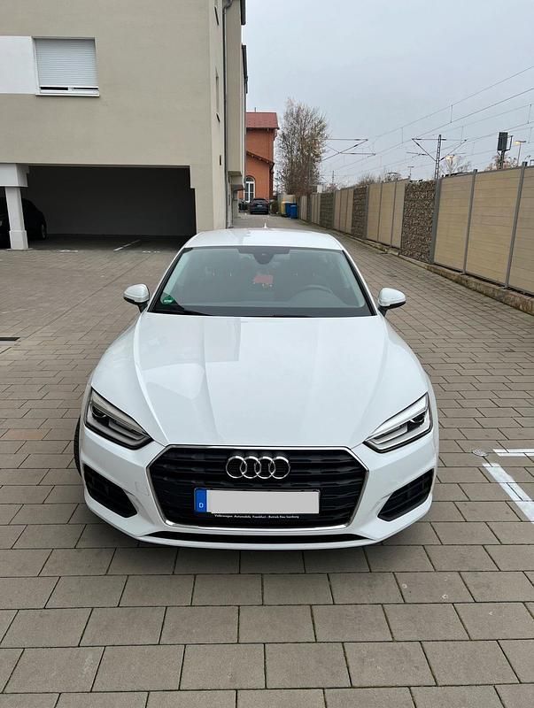 Gebraucht Audi A5 Sportback 150 PS (110 kW) 2019 Weiß Kleinwagen