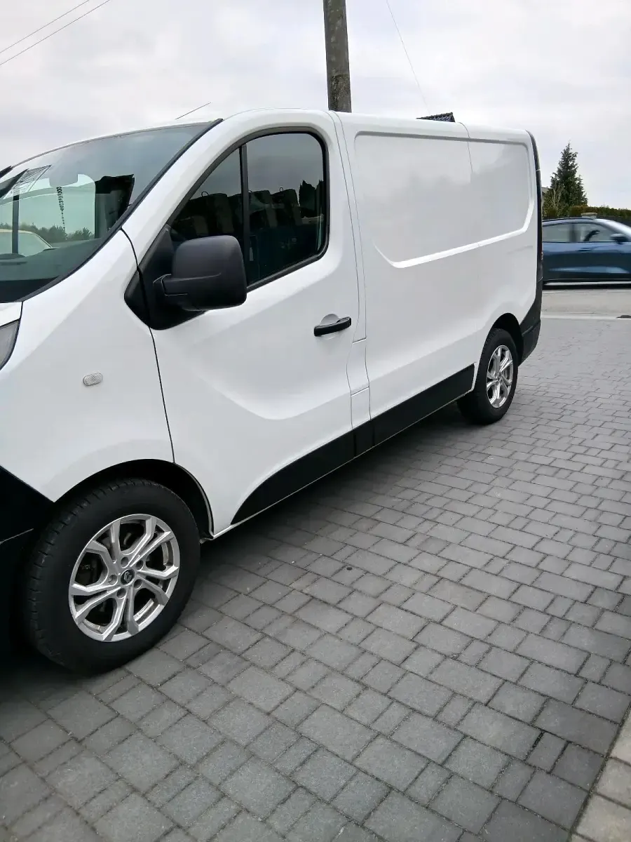 Gebraucht Renault Trafic 95 PS (69 kW) 2019 Weiß Van / Kleinbus
