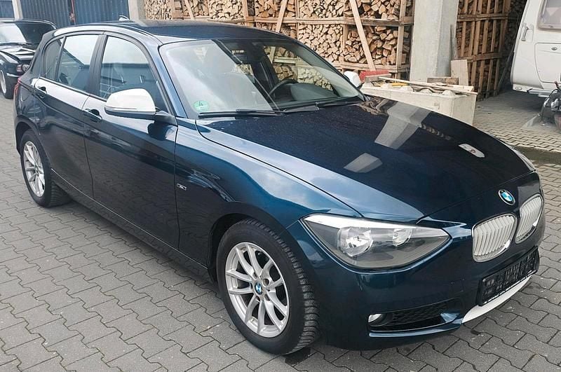 Gebraucht BMW 116 136 PS (100 kW) 2012 Blau Kleinwagen