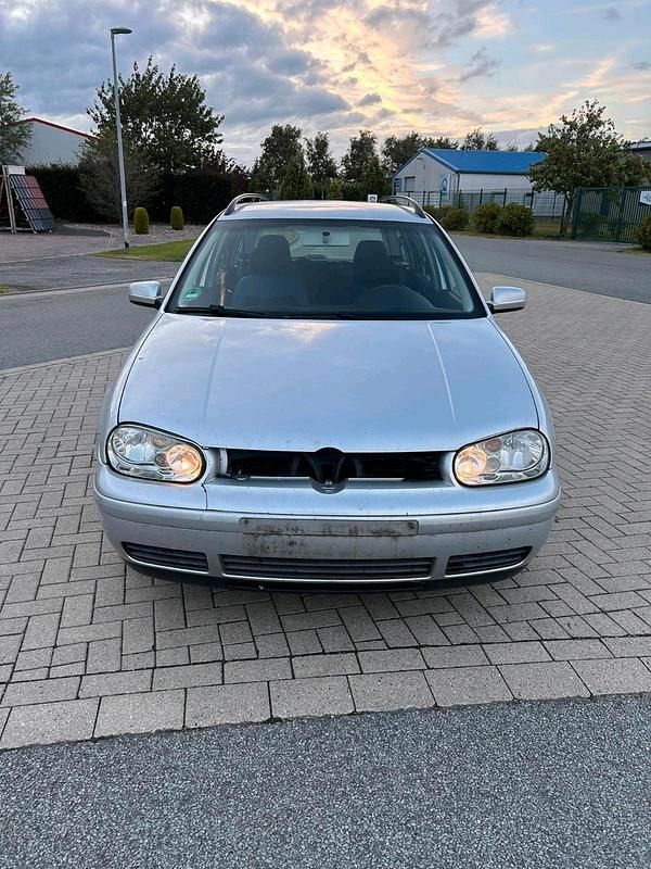Grau Gebraucht 2005 VW Golf IV Kombi | 790 € (Superpreis) - Bild 1/4