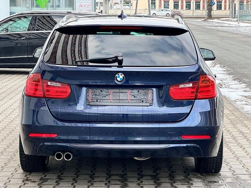 Gebraucht BMW 325 Performance 218 PS (160 kW) 2014 Blau Limousine
