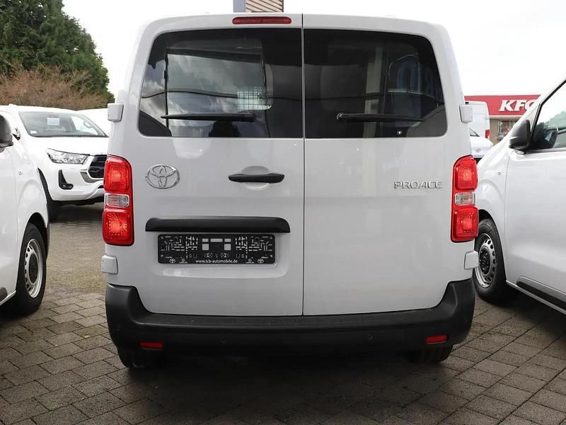 Neu Toyota Proace 144 PS (105 kW) 2025 Weiß Van / Kleinbus