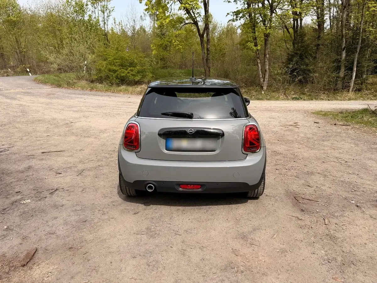 Usado Mini Cooper 136 HP (100 kW) 2019 Cinzento Citadino