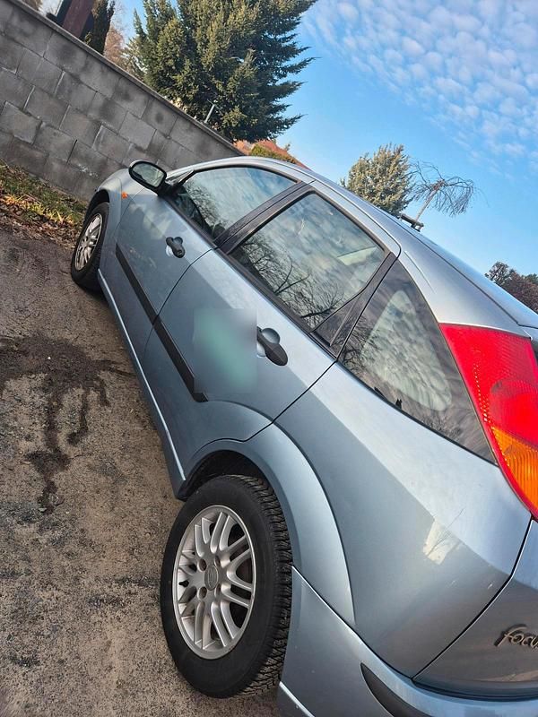 Gebraucht Ford Focus 93 PS (68 kW) 2005 Blau Limousine