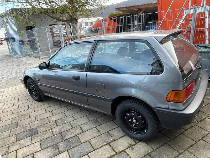 Gebraucht Honda Civic 90 PS (66 kW) 1988 Grau Limousine