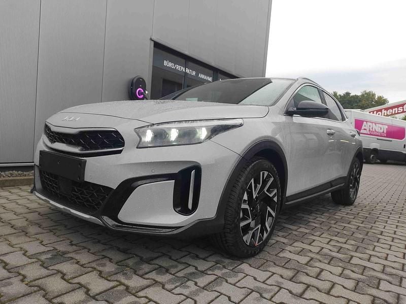 Wolfsgrau Neu 2025 Kia XCeed 2 SUV | 28.740 € (Fairer Preis) - Bild 1/4