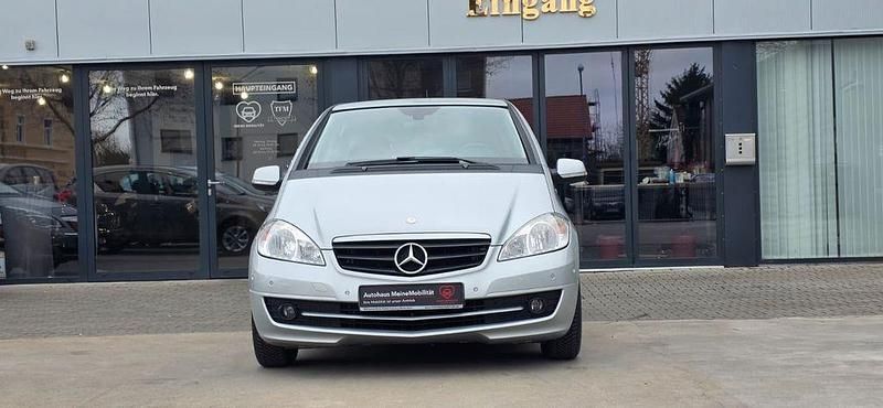 Gebraucht Mercedes A150 95 PS (69 kW) 2009 Silber Limousine
