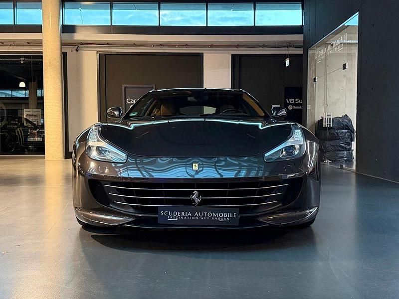 Gebraucht Ferrari GTC4Lusso 689 PS (506 kW) 2017 Brunito mica 666109 Kombi